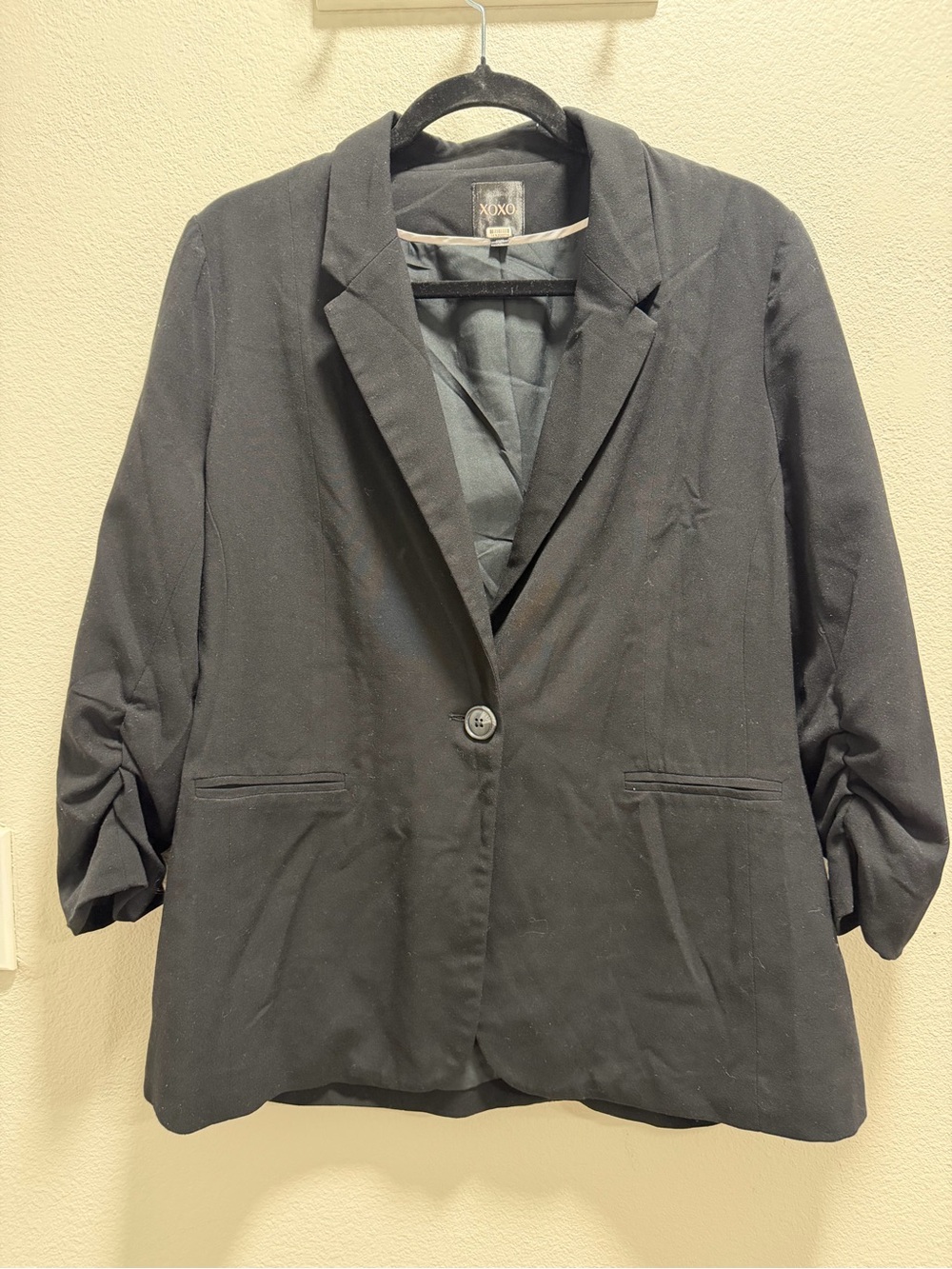 XOXO Black Women's Single-Button Ruched-Sleeve Blazer